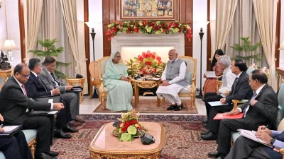 নয়াদিল্লির হায়দ্রাবাদ হাউসে দ্বিপাক্ষিক বৈঠকে বসেছেন প্রধানমন্ত্রী শেখ হাসিনা ও ভারতের প্রধানমন্ত্রী নরেন্দ্র মোদি