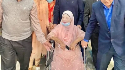 বিএনপি চেয়ারপারসন খালেদা জিয়া