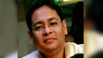 জাতীয় রাজস্ব বোর্ডের (এনবিআর) প্রথম সচিব (কর) দুর্নীতির দায়ে অভিযুক্ত কাজী আবু মাহমুদ ফয়সাল