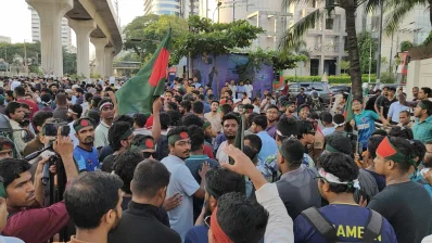 কোটাবিরোধী আন্দোলন &lsquo;বাংলা ব্লকেড&rsquo;