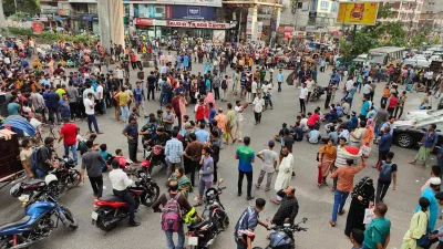 বাংলামোটরে আন্দোলনরত শিক্ষার্থীরা। ছবি: তানভীর আহমেদ