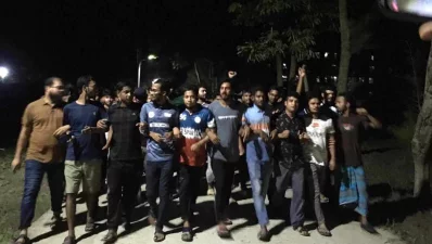 গোপালগঞ্জের বশেমুরবিপ্রবিতে বিক্ষোভ