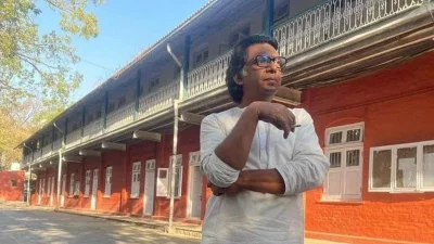 &lsquo;পদাতিক&rsquo; সিনেমার একটি দৃশ্যে চঞ্চল চৌধুরী। ছবি- সংগৃহীত