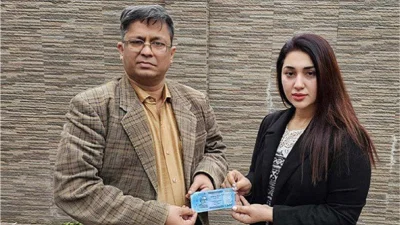 মাত্র ১০০ টাকা পারিশ্রমিকে &lsquo;শেখ রাসেলের আর্তনাদ&rsquo; চলচ্চিত্রে চুক্তিবদ্ধ হন অপু বিশ্বাস। ছবি- সংগৃহীত