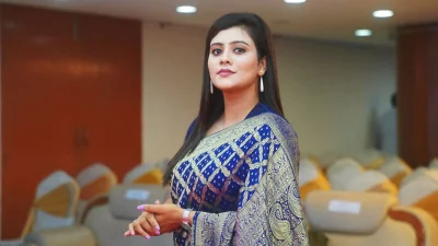 উপস্থাপিকা দীপ্তি চৌধুরী। ছবি: সংগৃহীত
