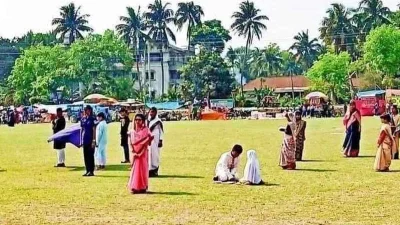 স্কুলে স্বাধীনতা দিবসের অনুষ্ঠানে খালেদা জিয়ার প্রতীকী সাজে আন নূর জাহান তাহা। ছবি: সংগৃহীত