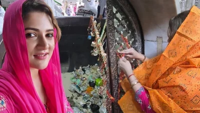 আজমির শরীফে শ্রাবন্তী। ছবি: ইনস্টাগ্রাম