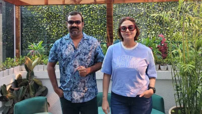 নির্মাতা হিমু আকরাম ও টালিউড অভিনেত্রী স্বস্তিকা মুখোপাধ্যায়। ছবি: সংগৃহীত