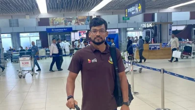 বাংলাদেশের অধিনায়ক নাজমুল হোসেন শান্ত। 