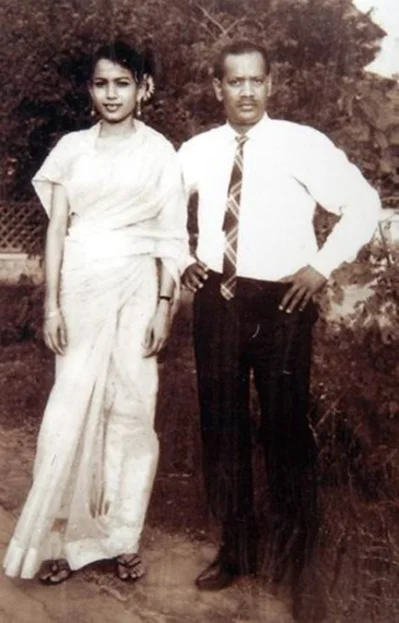 সেনা কর্মকর্তা লেফটেন্যান্ট কর্নেল এম এ হামিদের সঙ্গে রানী হামিদ। ছবি: সংগৃহীত
