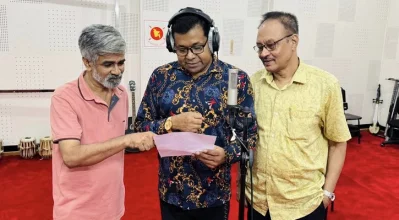 মুন্সি ওয়াদুদের লেখা গানটিতে সুর ও সংগীতায়োজন করেছেন মাকসুদ জামিল মিন্টু। ছবি: সংগৃহীত