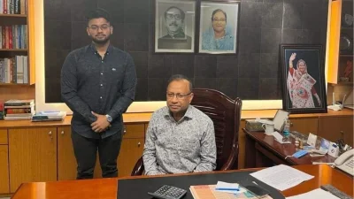 সাবেক এমপি তাজুল ইসলামের সঙ্গে রাজিন। ছবি: সংগৃহীত