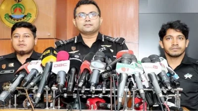 র&zwnj;্যাবের আইন ও গণমাধ্যম শাখার পরিচালক লেফটেন্যান্ট কর্নেল মুনীম ফেরদৌস। ছবি: সংগৃহীত