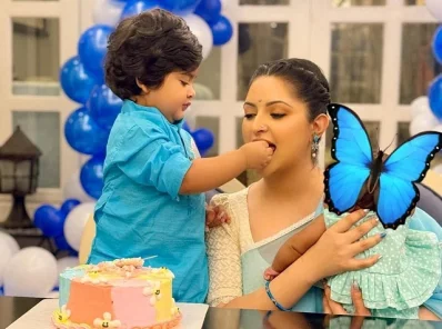 ছেলেকে নিয়ে পরী। ছবি: ফেসবুক