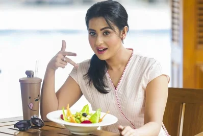 শবনম বুবলী। ছবি: সংগৃহীত