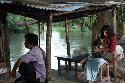 &lsquo;আধুনিক বাংলা হোটেল&rsquo;&ndash;এর দৃশ্য। ছবি: সংগৃহীত