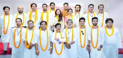 বিপুল ভোটে নির্বাচিত দর্পণ ও রাহাত সাইফুল পরিষদ। ছবি: সংগৃহীত