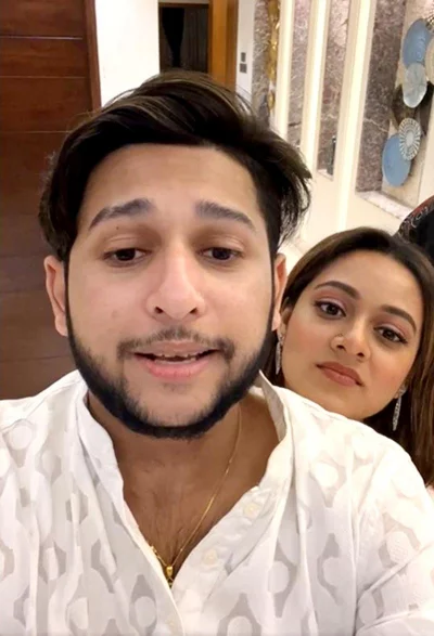 প্রার্থনা ফারদিন দীঘি ও তৌহিদ আফ্রিদি। ছবি: সংগৃহীত