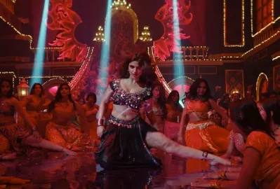 প্রশংসা পাচ্ছে আইটেম গান। ছবি: সংগৃহীত