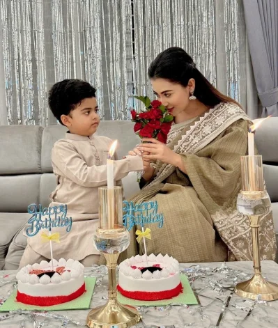 ছেলে বীরকে নিয়ে জন্মদিন পালন করেন বুবলী। ছবি: সংগৃহীত