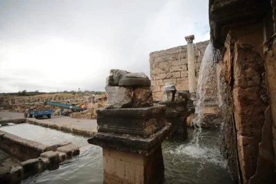 রোমান সম্রাট হাদ্রিয়ানের অধীনে নির্মিত প্রাচীন &lsquo;কেস্ট্রোস ফোয়ারা&rsquo;। ছবি: সংগৃহীত