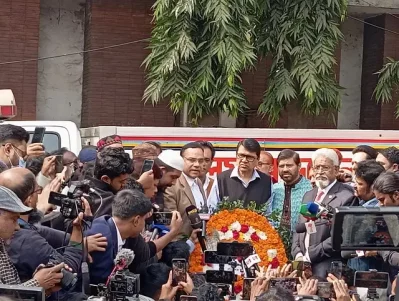 অঞ্জনাকে শেষবিদায় জানাতে এফডিসিতে এসেছিলেন তার দীর্ঘদিনের সহকর্মীরা। ছবি: সংগৃহীত