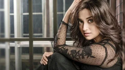 মোনালি ঠাকুর। ছবি: সংগৃহীত
