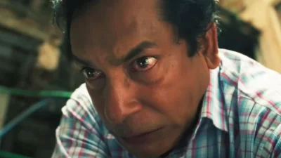 &lsquo;অন্ধকারের গান&rsquo; সিনেমায় মোশাররফ করিম। ছবি: সংগৃহীত