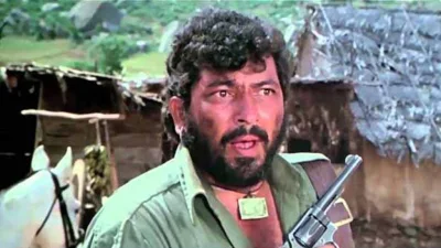 &lsquo;শোলে&rsquo; সিনেমায় গব্বর সিংয়ের চরিত্রে আমজাদ খান। ছবি: সংগৃহীত