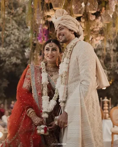 দর্শন রাওয়াল ও তার স্ত্রী ধারাল সু&zwnj;রে&zwnj;লিয়া। ছবি: ইনস্টাগ্রাম