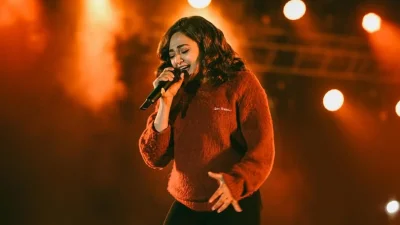 মোনালি ঠাকুর। ছবি: সংগৃহীত
