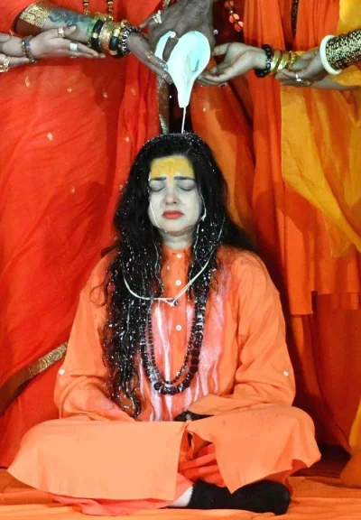 &lsquo;সন্ন্যাস&rsquo; গ্রহণ করলেন মমতা কুলকার্নি। ছবি: সংগৃহীত