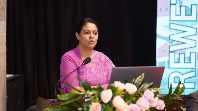 বক্তব্য দিচ্ছেন উপদেষ্টা সৈয়দা রিজওয়ানা হাসান। ছবি: ইত্তেফাক