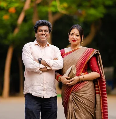 বর মাহবুব জামিলের সঙ্গে শানারেই দেবী শানু। ছবি: সংগৃহীত