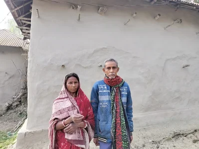 অয়ন্ত বালা মাহাতোর মা শেফালি রানী মাহাতো ও বাবা মনিলাল মাহাতো।