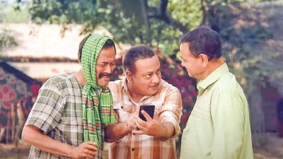 &lsquo;জীবন একটা কুয়া&rsquo; শিরোনামের বিজ্ঞাপনে ফারুক, খসরু ও এজাজ। ছবি: সংগৃহীত