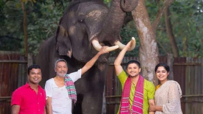 &lsquo;নিহারকলি&rsquo; নাটকের দৃশ্য। ছবি: সংগৃহীত