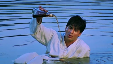&lsquo;দেবদাস&rsquo; সিনেমায় শাহরুখ খান। ছবি: সংগৃহীত