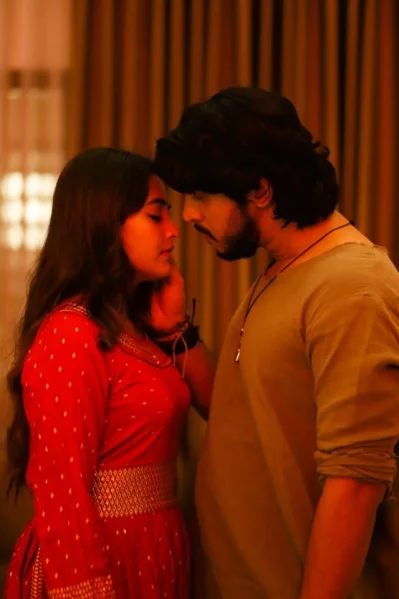 &lsquo;মন দিওয়ানা&rsquo; নাটকের দৃশ্যে তৌসিফ ও তটিনী। ছবি: সংগৃহীত