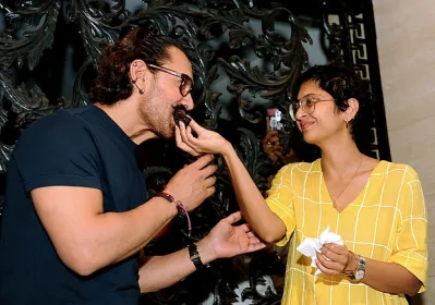 সাবেক স্ত্রী কিরণ রাওয়ের সঙ্গে আমির খান। ছবি: সংগৃহীত