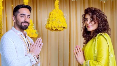স্ত্রী তাহিরা কাশ্যপের সঙ্গে অভিনেতা আয়ুষ্মান খুরানা। ছবি: সংগৃহীত