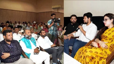 উপস্থিত বিএফডিসির কর্মকর্তা ও চলচ্চিত্র সংশ্লিষ্ট ব্যক্তিবর্গ, (ডানে) বক্তব্য রাখছেন তথ্য ও সম্প্রচার উপদেষ্টা। ছবি: সংগৃহীত