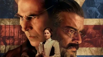 ‘কেশারী টু’ সিনেমায় অক্ষয় কুমার, আর মাধবন ও অনন্যা পাণ্ডে। ছবি: সংগৃহীত