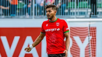 কানাডা প্রবাসী ফুটবলার সামিত সোম
