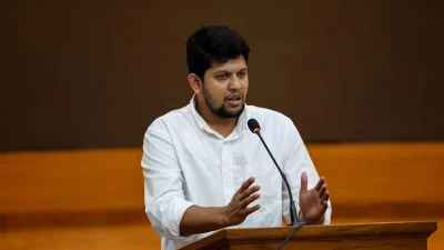 উপদেষ্টা মাহফুজ আলম