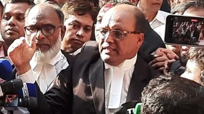রাষ্ট্রপক্ষের আইনজীবী ও ঢাকা মহানগর পাবলিক প্রসিকিউটর ওমর ফারুক ফারুকী। ছবি: সংগৃহীত