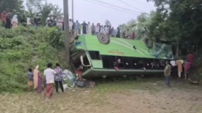 বাস এক্সিডেন্ট