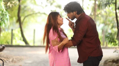 &lsquo;মন মঞ্জিল&rsquo; নাটকে তৌসিফ মাহবুব ও তটিনী। ছবি: সংগৃহীত