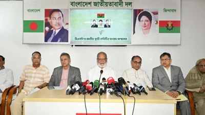 বিএনপির চেয়ারপারসনের গুলশানের কার্যালয়ে আজ মঙ্গলবার বিকেলে জরুরি সংবাদ সম্মেলনে দলটির নেতারা