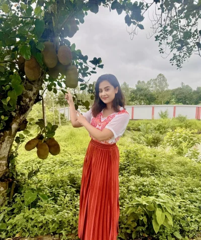 শবনম বুবলী। ছবি: ফেসবুক থেকে
